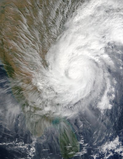 Lo stato indiano sud-orientale di Andhra Pradesh colpito dal ciclone tropicale 03B il 16 dicembre 2003 da National Aeronautics and Space Administration National Aeronautics and Space Administration